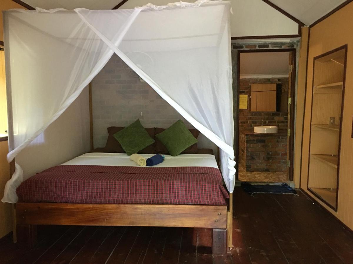 Starlight Beach Resort Koh Phayam Eksteriør bilde