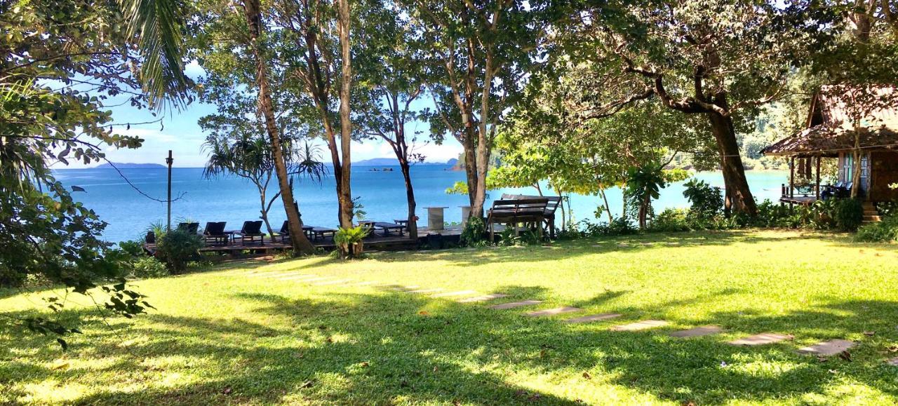 Starlight Beach Resort Koh Phayam Eksteriør bilde