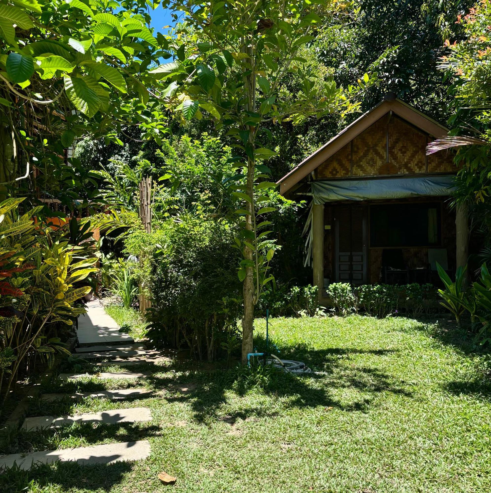 Starlight Beach Resort Koh Phayam Eksteriør bilde