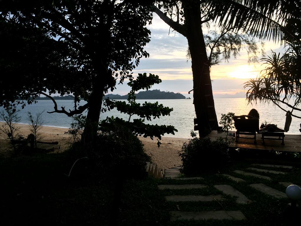 Starlight Beach Resort Koh Phayam Eksteriør bilde