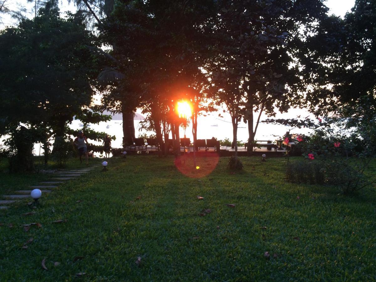 Starlight Beach Resort Koh Phayam Eksteriør bilde